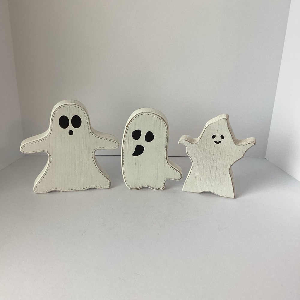 QUILL TO PAPER: lot of 3 wood table top ghost Halloween decor